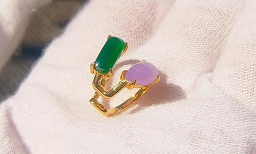 Contemporary jade ring with dual-tone design featuring deep green and lavender jade