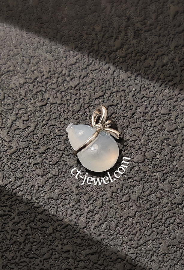Icy jade gourd pendant with sterling silver bow - front view