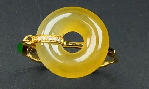jade ring for everyday wear