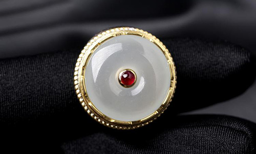 modern jade jewelry trends